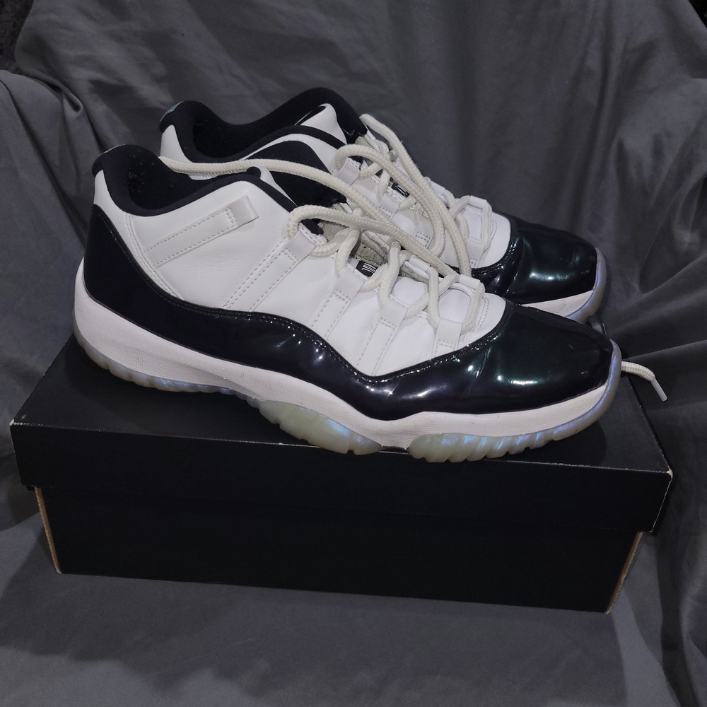 NIKE Air Jordan 11 Retro Low Mens 11 Low Emerald Easter Sneakers 528895-145
